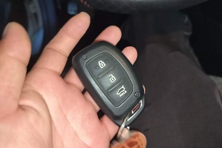 Used Hyundai Mistra 2014 1.8L Automatic Deluxe DLX Model Vehicle Key