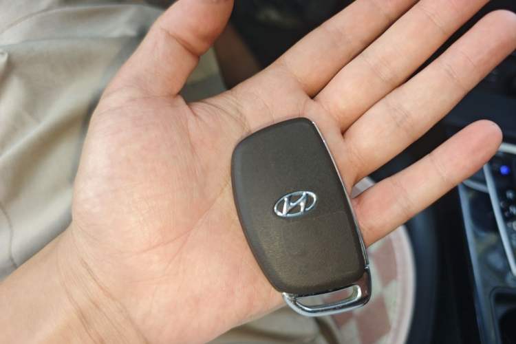 Used Hyundai Mistra 2014 1.8L Automatic Smart GLS Vehicle Key