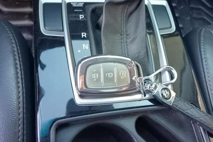 Used Hyundai Mistra 2014 1.8L Automatic Smart GLS Vehicle Key