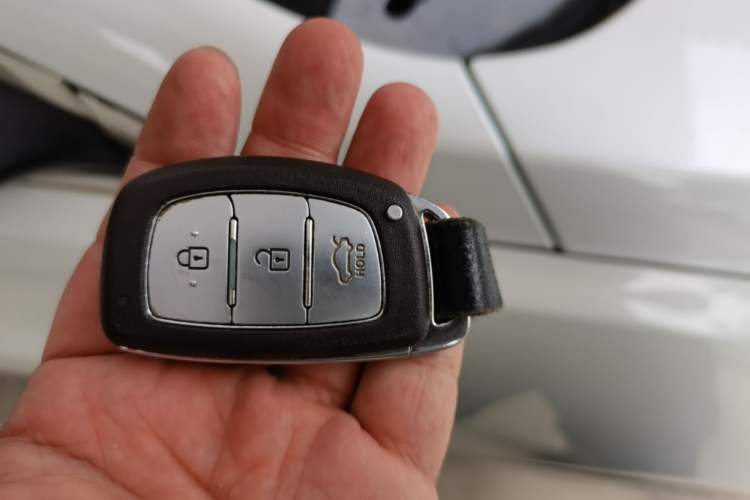 Used Hyundai Mistra 2014 1.8L Automatic Deluxe DLX Model Vehicle Key