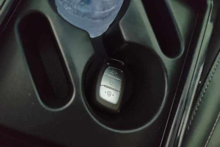 Used Hyundai Mistra 2014 1.8L Automatic Smart GLS Vehicle Key