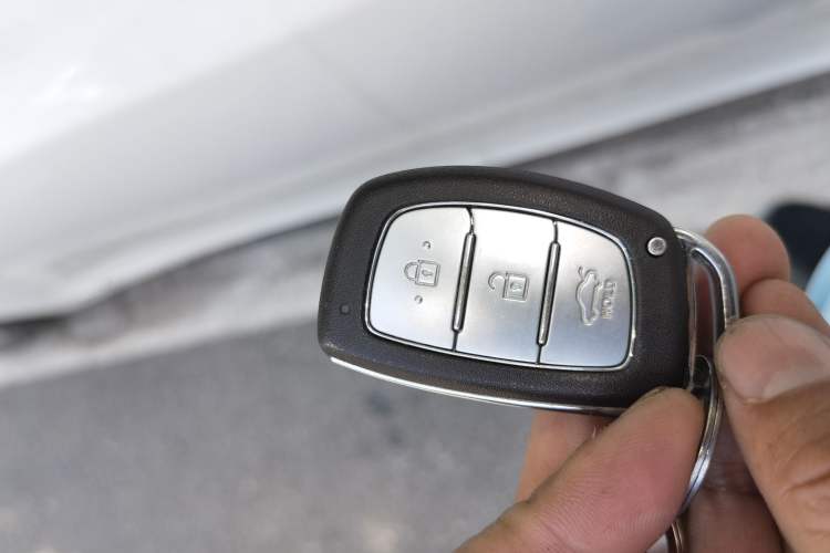Used Hyundai Mistra 2014 1.8L Automatic Deluxe DLX Model Vehicle Key