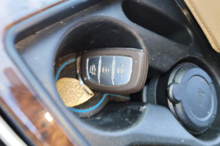 Used Hyundai Mistra 2014 1.8L Automatic Deluxe DLX Model Vehicle Key