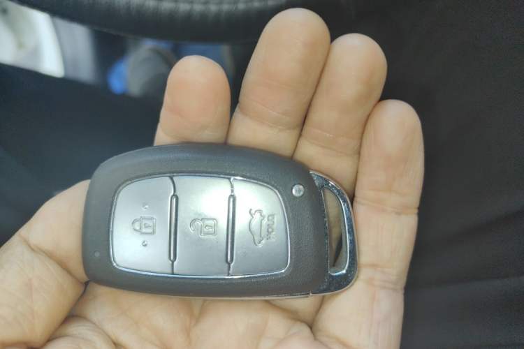 Used Hyundai Mistra 2014 1.8L Automatic Deluxe DLX Model Vehicle Key