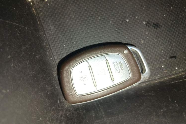 Used Hyundai Mistra 2014 1.8L Automatic Deluxe DLX Model Vehicle Key