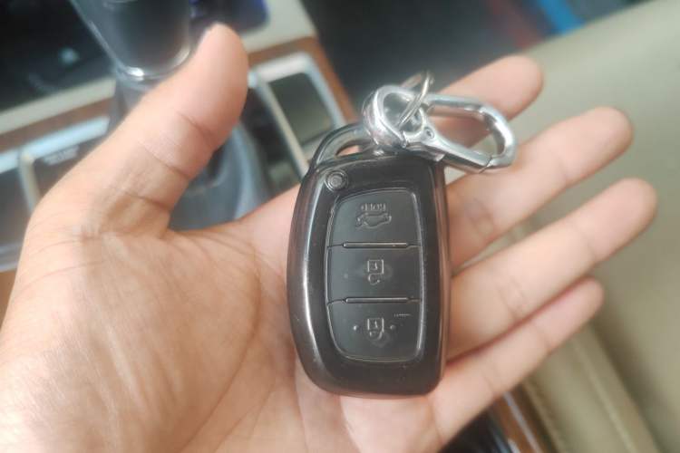 Used Hyundai Mistra 2014 1.8L Automatic Deluxe DLX Model Vehicle Key