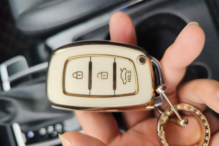 Used Hyundai Mistra 2014 1.8L Automatic Smart GLS Vehicle Key