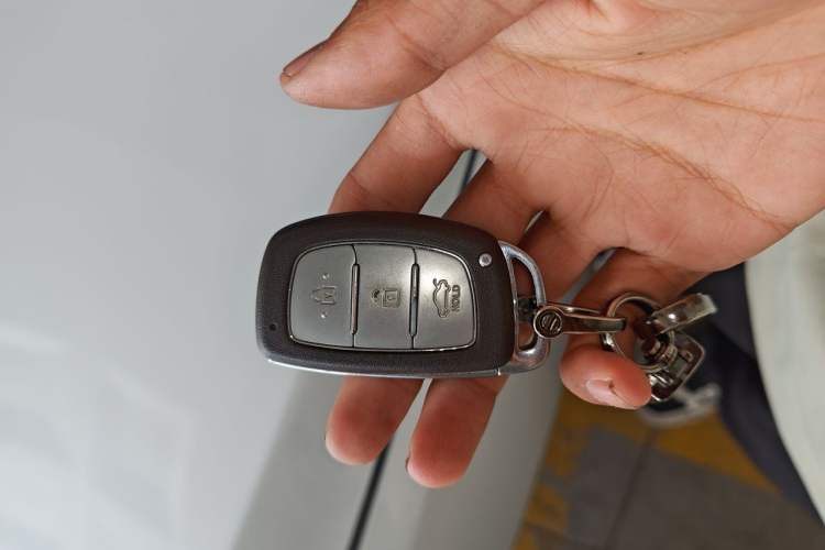 Used Hyundai Mistra 2014 1.8L Automatic Smart GLS Vehicle Key