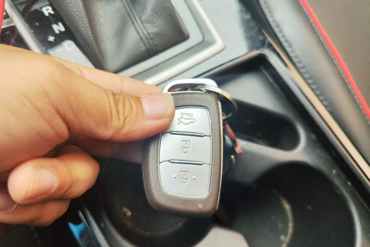 Used Hyundai Mistra 2014 1.8L Automatic Smart GLS Vehicle Key