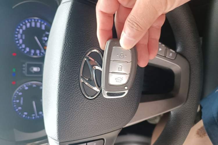 Used Hyundai Mistra 2014 1.8L Automatic Smart GLS Vehicle Key