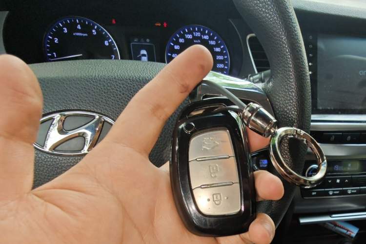 Used Hyundai Mistra 2014 1.8L Automatic Smart GLS Vehicle Key