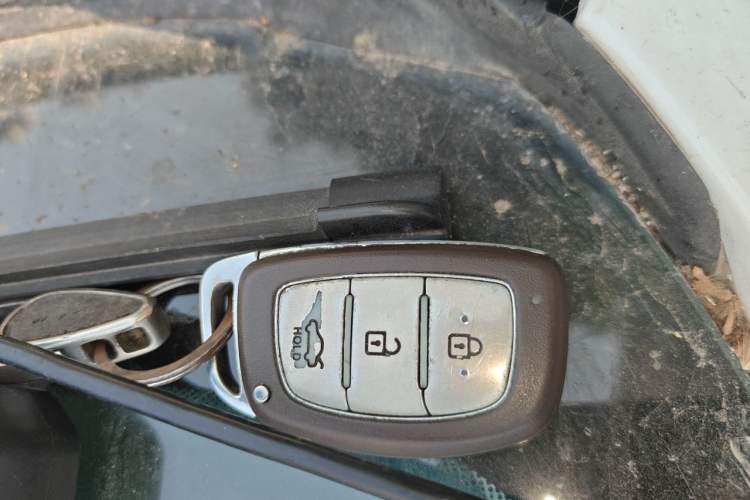 Used Hyundai Mistra 2014 1.8L Automatic Deluxe DLX Model Vehicle Key