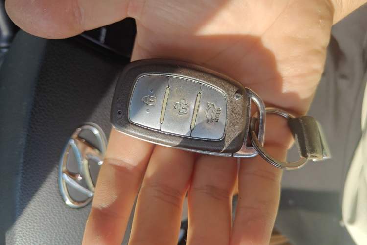 Used Hyundai Mistra 2014 1.8L Automatic Deluxe DLX Model Vehicle Key