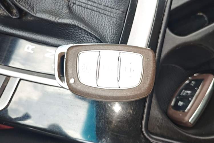 Used Hyundai Mistra 2014 1.8L Automatic Smart GLS Vehicle Key