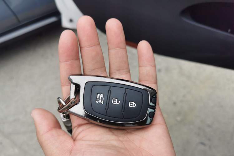 Used Hyundai Mistra 2014 1.8L Automatic Smart GLS Vehicle Key