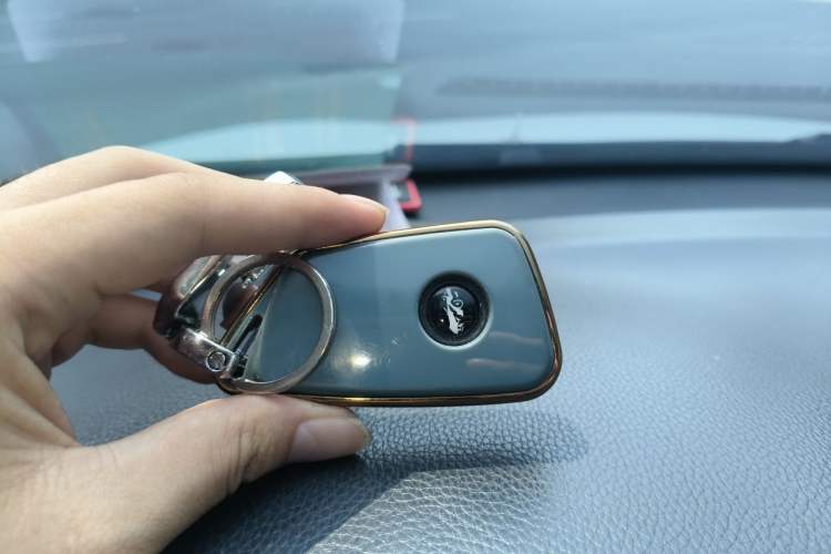 Used Hyundai Mistra 2014 1.8L Automatic Smart GLS Vehicle Key