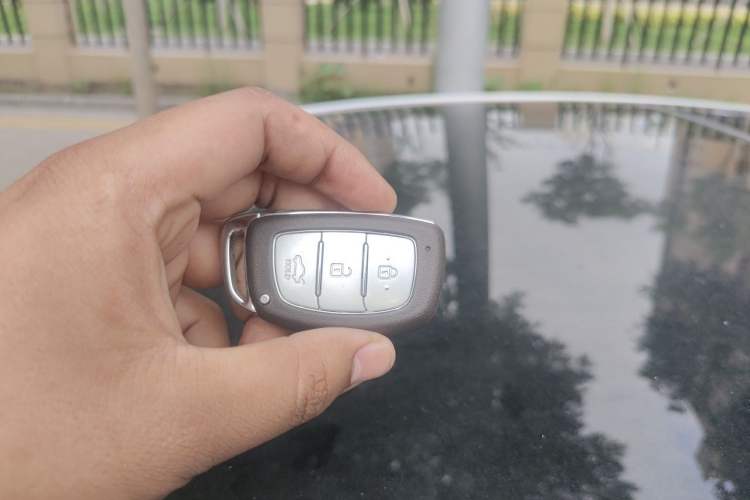 Used Hyundai Mistra 2014 1.8L Automatic Deluxe DLX Model Vehicle Key