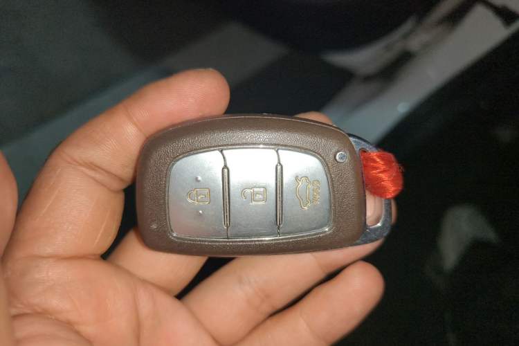 Used Hyundai Mistra 2014 1.8L Automatic Smart GLS Vehicle Key
