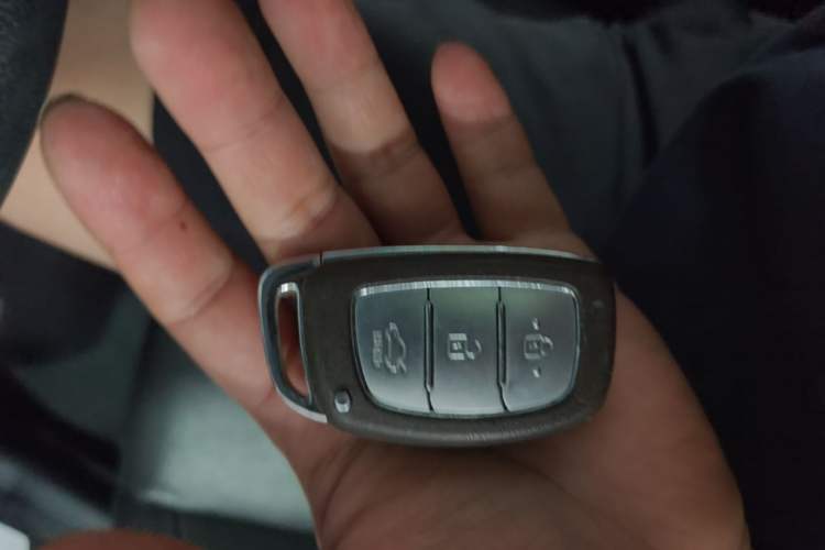 Used Hyundai Mistra 2014 1.8L Automatic Smart GLS Vehicle Key