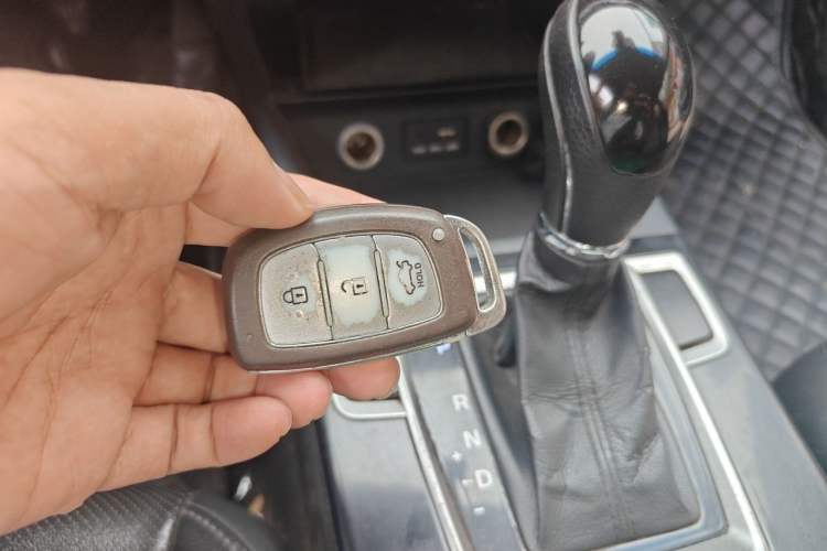 Used Hyundai Mistra 2014 1.8L Automatic Smart GLS Vehicle Key