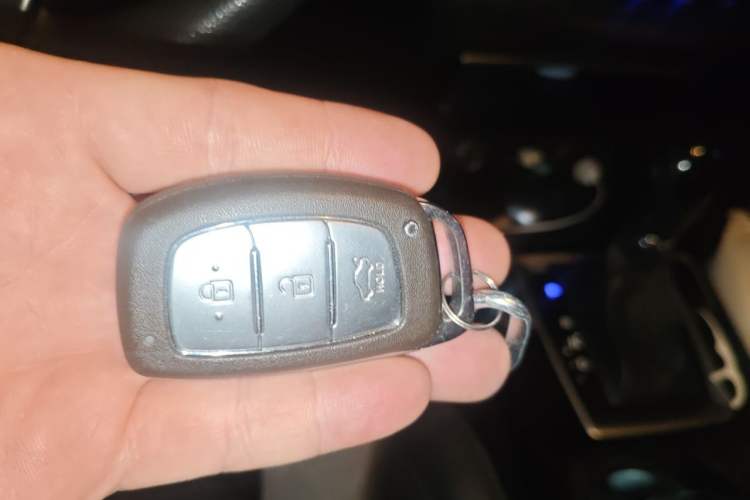 Used Hyundai Mistra 2014 1.8L Automatic Smart GLS Vehicle Key