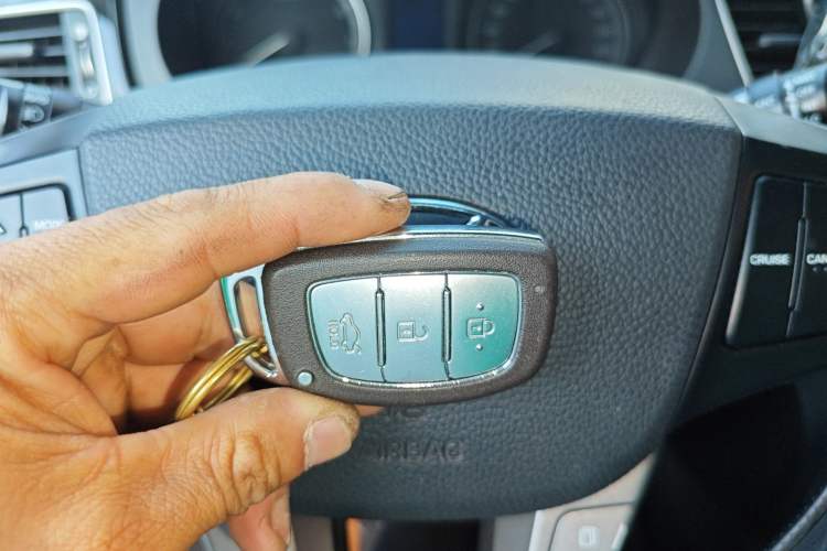Used Hyundai Mistra 2014 1.8L Automatic Smart GLS Vehicle Key