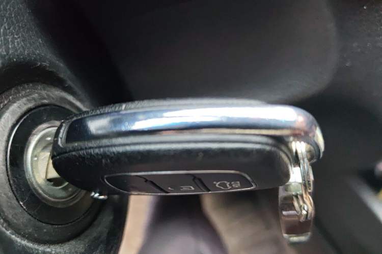 Used Hyundai Mistra 2014 1.8L Manual Comfort GL Model Vehicle Key