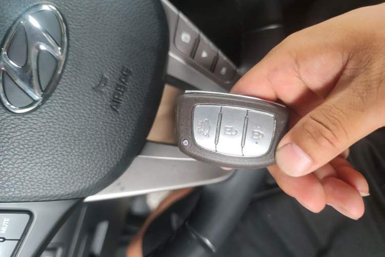 Used Hyundai Mistra 2014 1.8L Automatic Deluxe DLX Model Vehicle Key