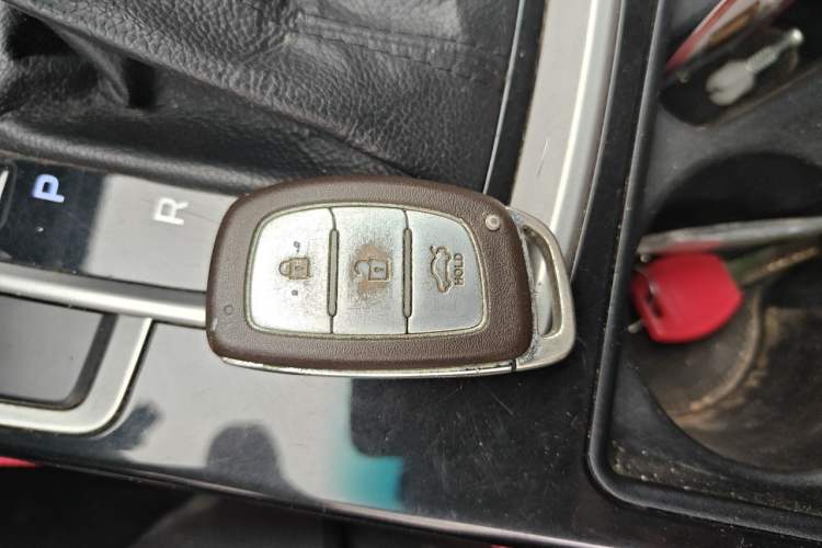 Used Hyundai Mistra 2014 1.8L Automatic Deluxe DLX Model Vehicle Key