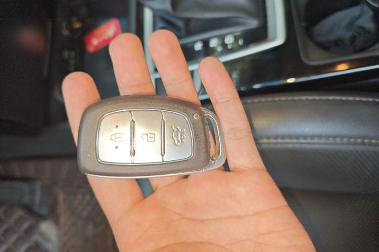 Used Hyundai Mistra 2014 1.8L Automatic Smart GLS Vehicle Key