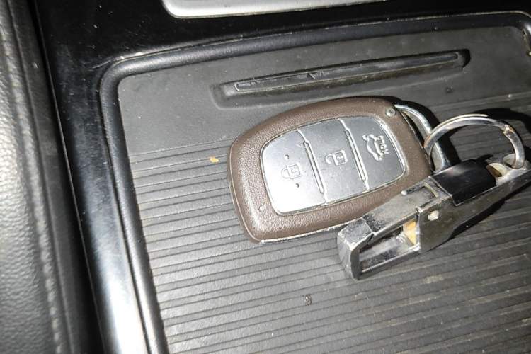 Used Hyundai Mistra 2014 1.8L Automatic Deluxe DLX Model Vehicle Key