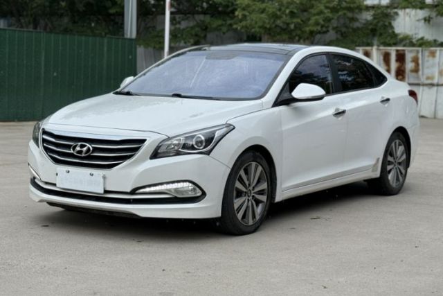 Ojetý Hyundai Mistra 2014 1.8L Automatic Deluxe DLX Model
