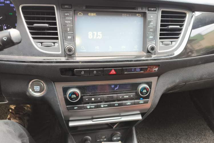 Used Hyundai Mistra 2014 1.8L Automatic Smart GLS Audio And AC Panel