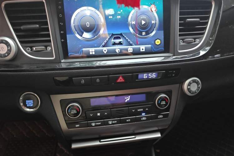 Used Hyundai Mistra 2014 1.8L Automatic Deluxe DLX Model Audio And AC Panel