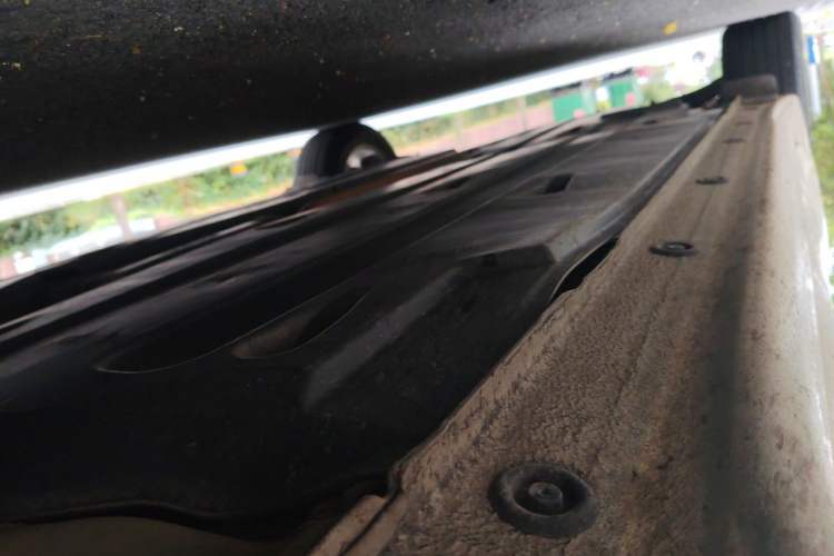 Used Hyundai Mistra 2014 1.8L Manual Comfort GL Model Chassis Front Right