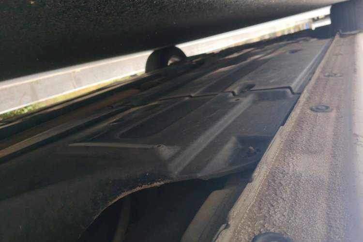 Used Hyundai Mistra 2014 1.8L Manual Comfort GL Model Chassis Rear Left