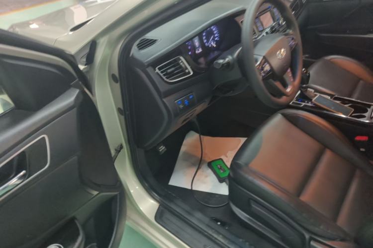 Used Hyundai Mistra 2014 1.8L Automatic Smart GLS Driver Seat