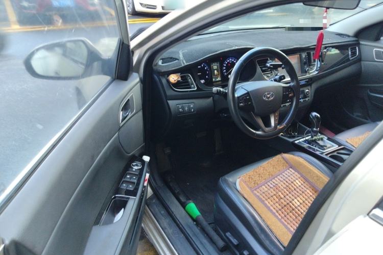 Used Hyundai Mistra 2014 1.8L Automatic Deluxe DLX Model Driver Seat