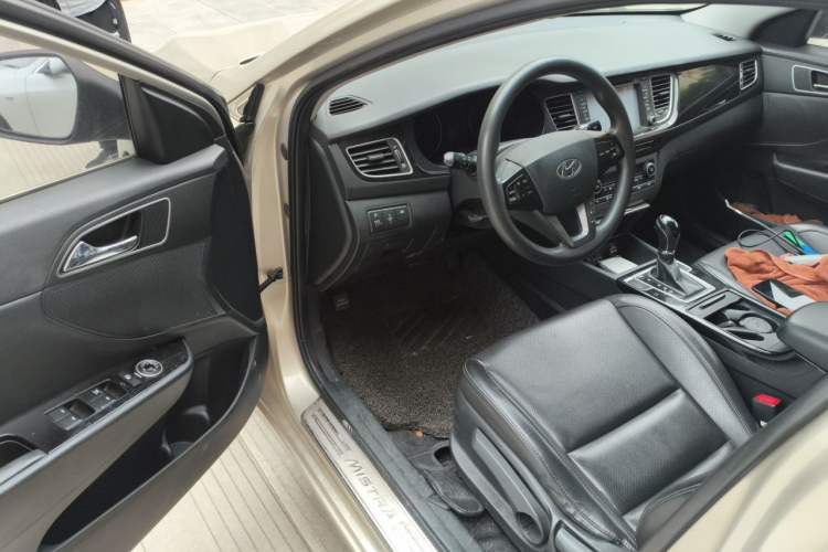 Used Hyundai Mistra 2014 1.8L Automatic Smart GLS Driver Seat