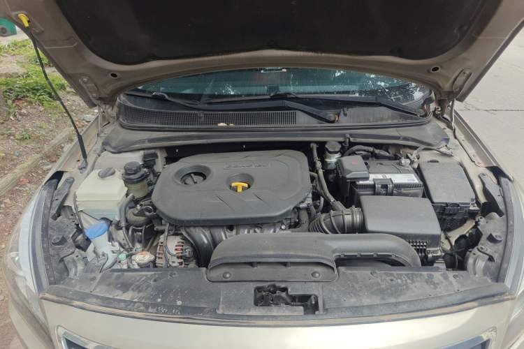 Used Hyundai Mistra 2014 1.8L Automatic Smart GLS Engine Bay
