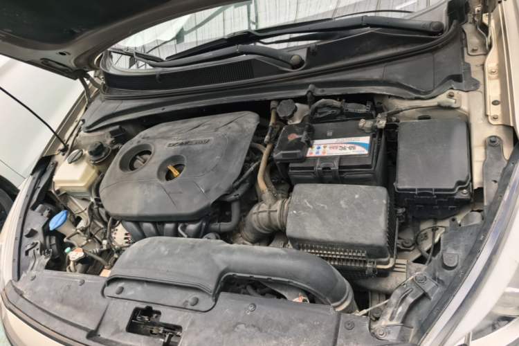 Used Hyundai Mistra 2014 1.8L Automatic Smart GLS Engine Bay