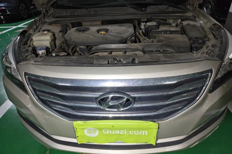 Used Hyundai Mistra 2014 1.8L Automatic Deluxe DLX Model Engine Bay