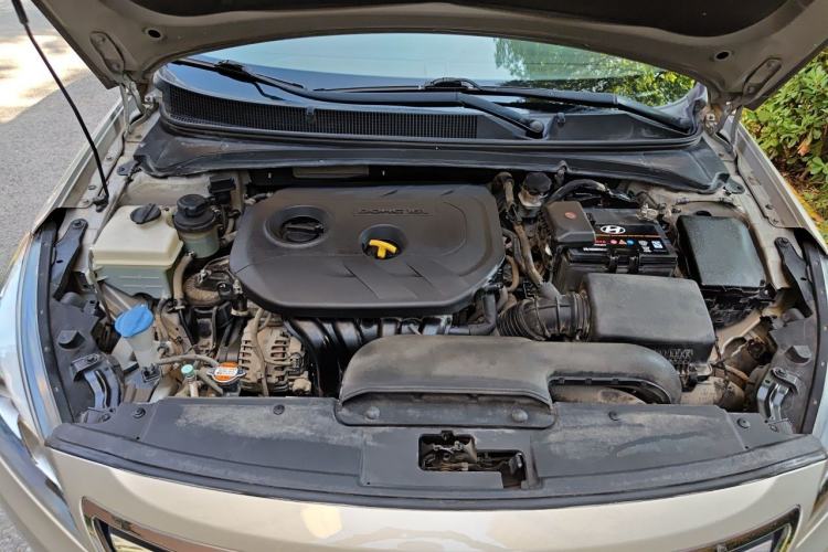 Used Hyundai Mistra 2014 1.8L Automatic Smart GLS Engine Bay