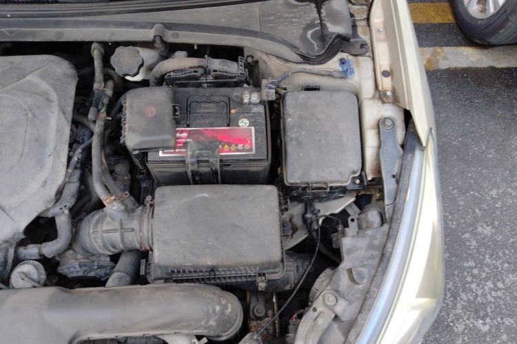 Used Hyundai Mistra 2014 1.8L Automatic Deluxe DLX Model Engine Bay Left