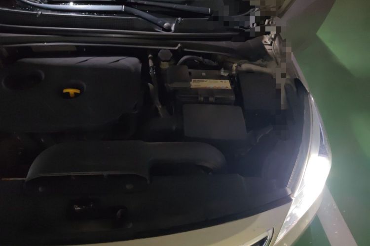 Used Hyundai Mistra 2014 1.8L Automatic Deluxe DLX Model Engine Bay Left
