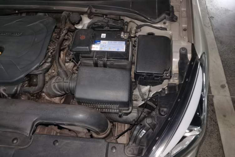 Used Hyundai Mistra 2014 1.8L Automatic Deluxe DLX Model Engine Bay Left