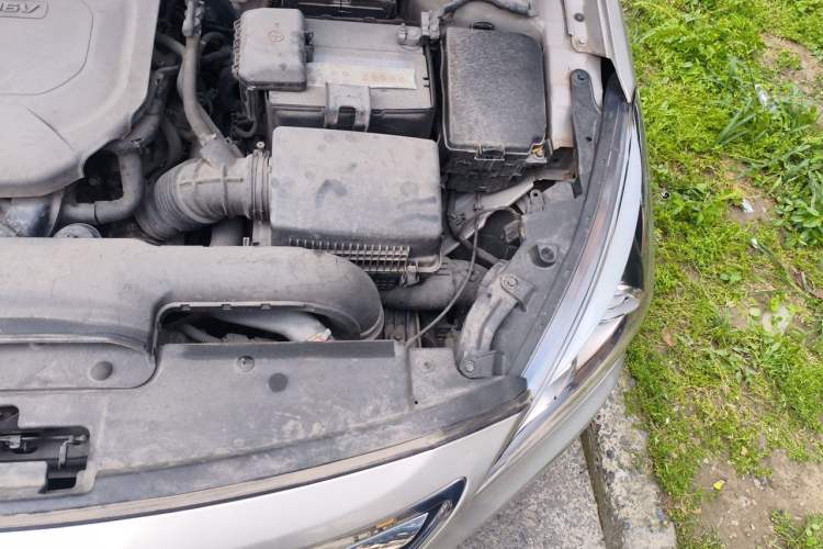 Used Hyundai Mistra 2014 1.8L Automatic Smart GLS Engine Bay Left