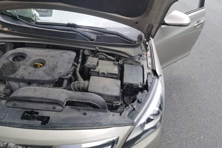 Used Hyundai Mistra 2014 1.8L Automatic Deluxe DLX Model Engine Bay Left