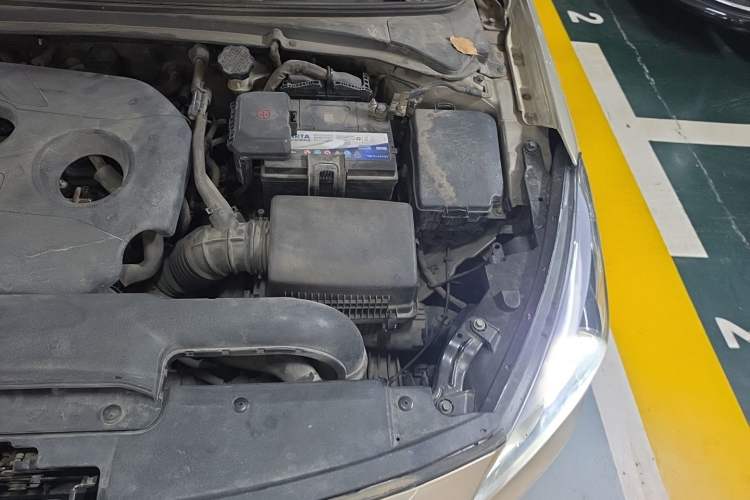Used Hyundai Mistra 2014 1.8L Automatic Deluxe DLX Model Engine Bay Left