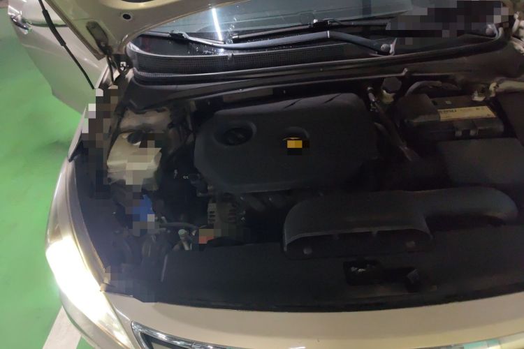 Used Hyundai Mistra 2014 1.8L Automatic Deluxe DLX Model Engine Bay Right